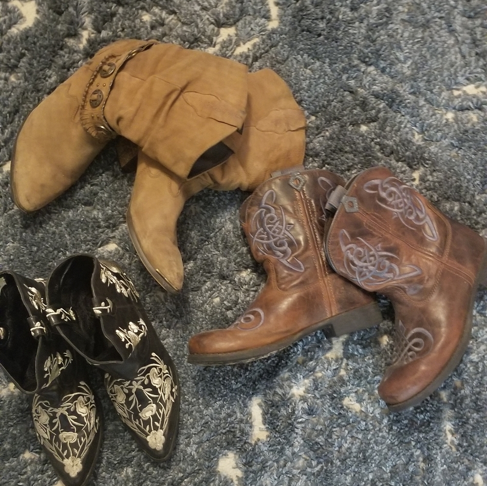 3 pairs of cowboy boots. Women's size 7.5 Justin